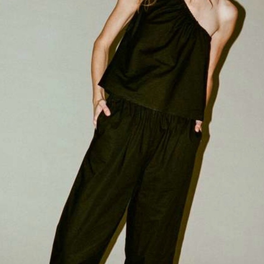 deiji studios black one shoulder strap top
